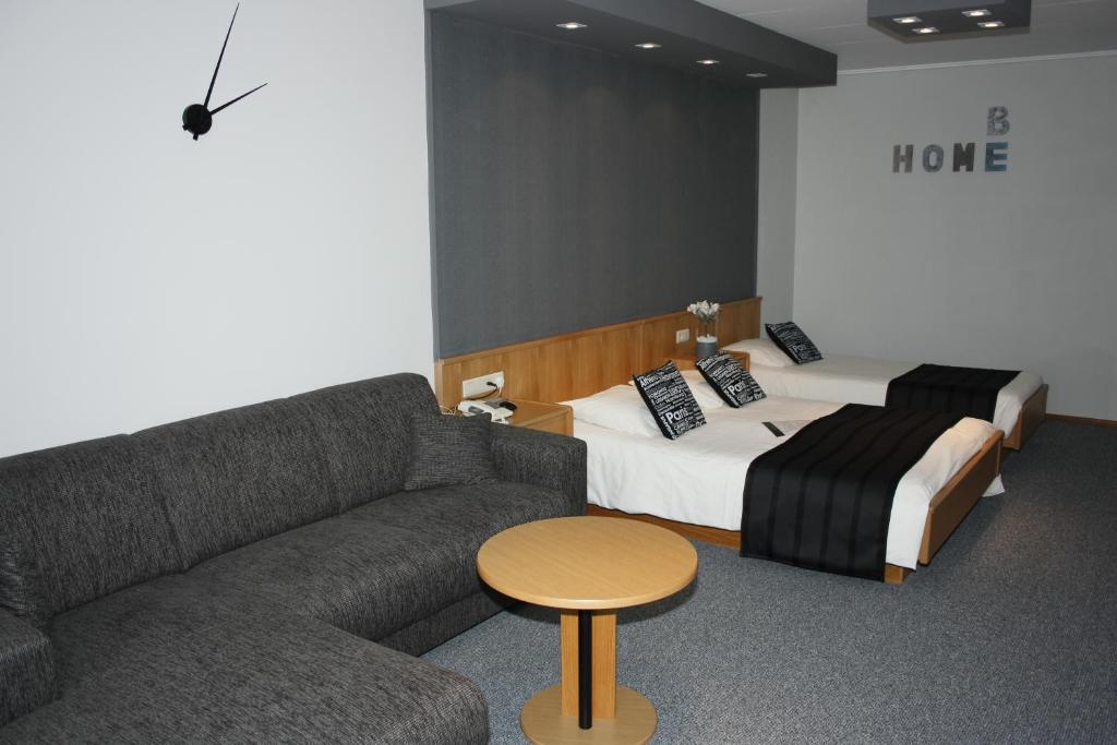 Hotel & Appartementen Royal Sas van Gent Room photo
