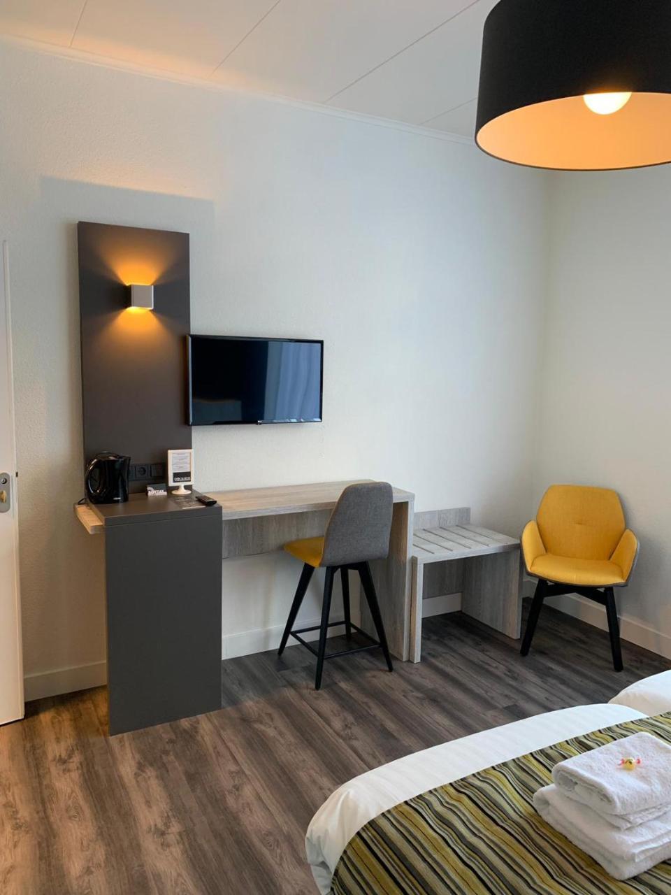 Hotel & Appartementen Royal Sas van Gent Exterior photo